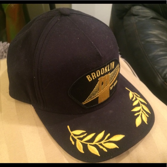 Brooklyn steel SnapBack Baseball Cap - Picture 4 of 5